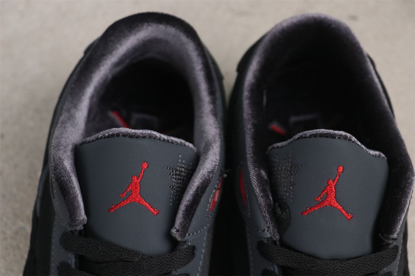 今日特価】Air Jordan 4 HQ2958-006 エアジョーダン 4 ブラック