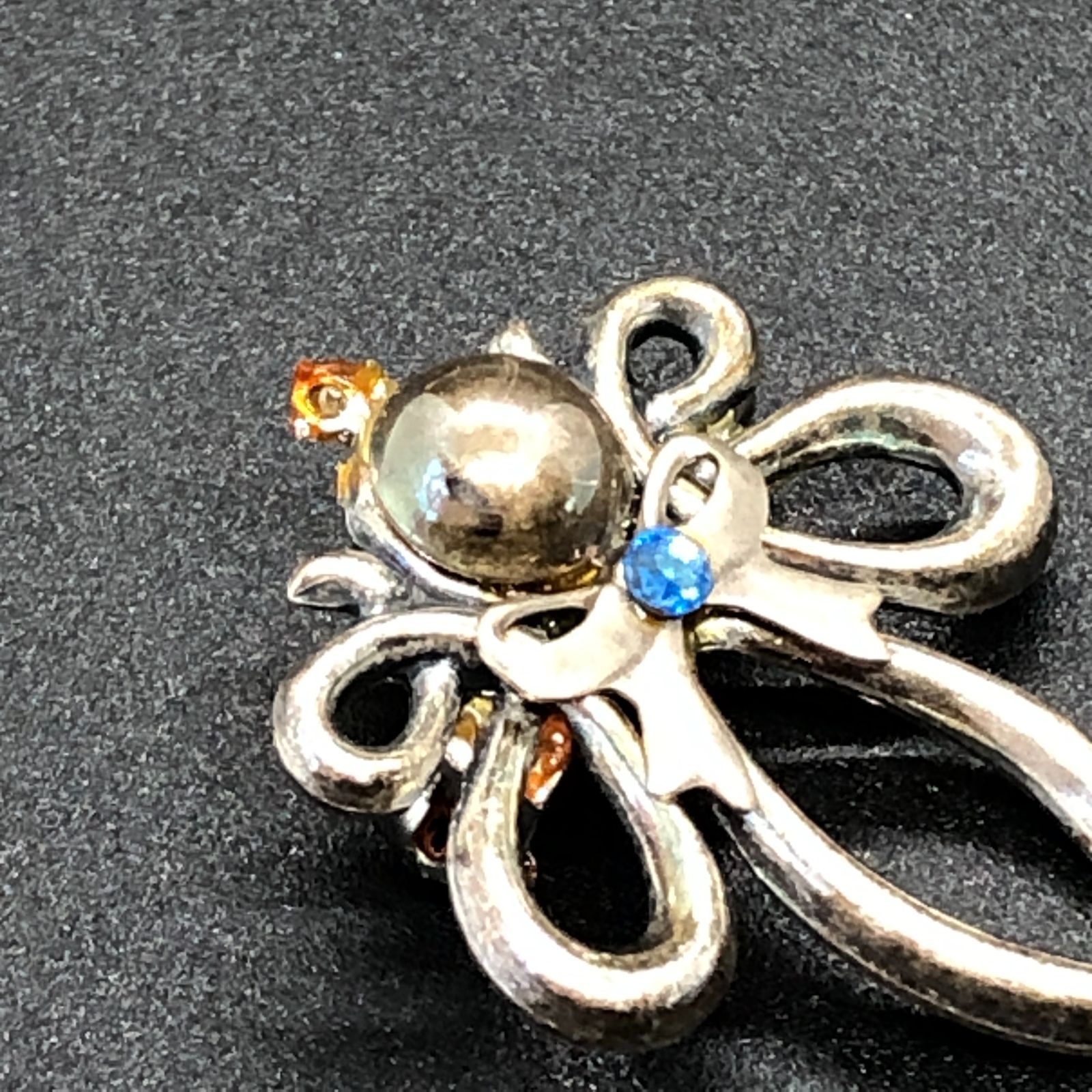 ビンテージ ブローチ 天使をチーフにしたデザイン！シルバー