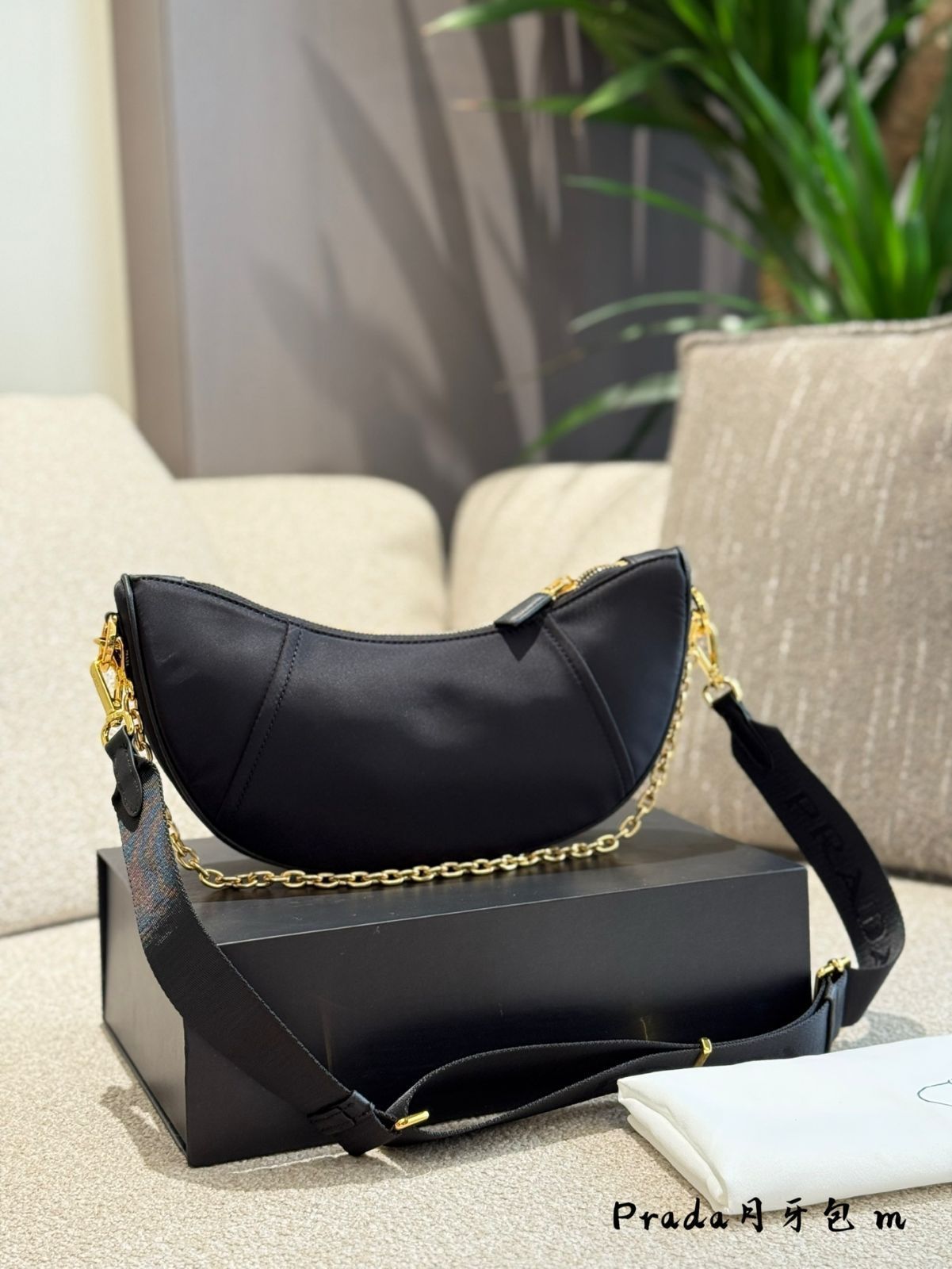 今日特価】Prada Sling Bag プラダ スリング バッグ - メルカリ