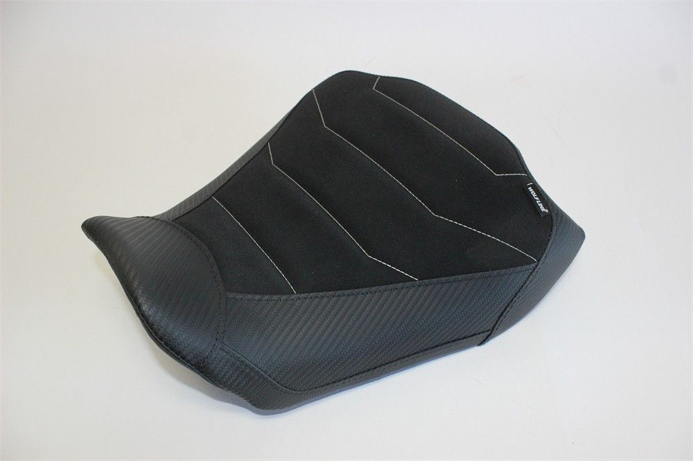 CB650R CBR650R cb650r cbr650r 2025 以降 20mm ローダウン フロント シート 本体あり ストライプ 黒Xカーボン調