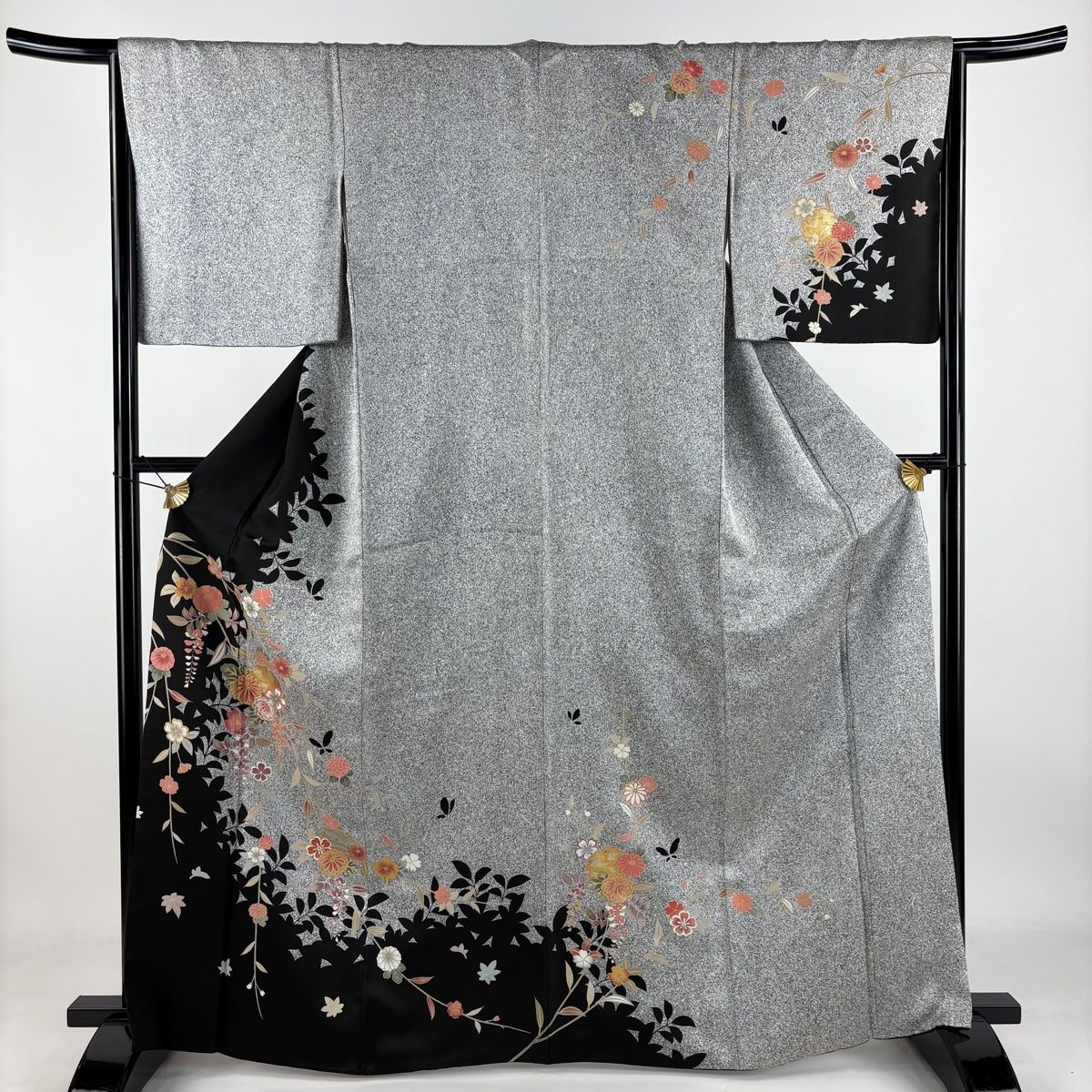 訪問着 身丈165cm 裄丈66cm M 袷 草花 シルエット 金銀彩 黒 正絹 秀品