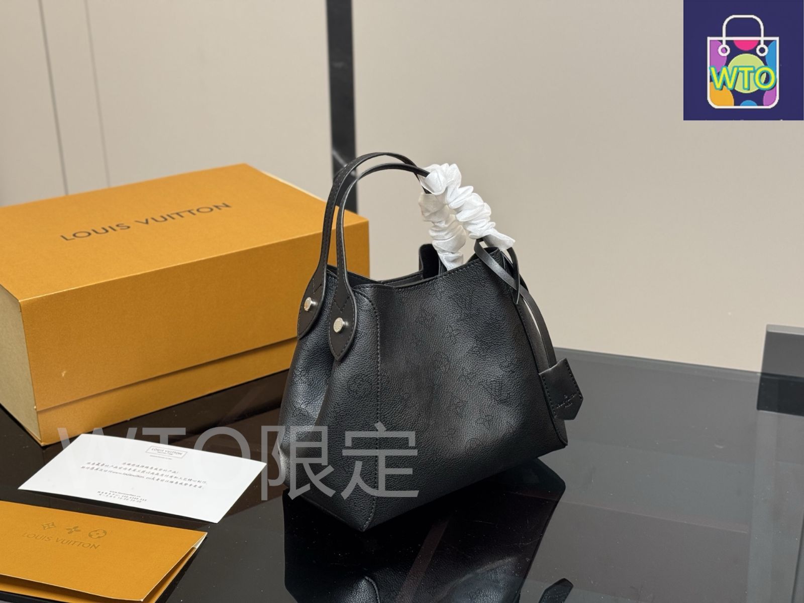 [LOUISQUATORZE]★ムーンムーントレンディ ホボバッグ★送料込 今日特価】Louis Vuitton Moon Goddess Bucket Bag