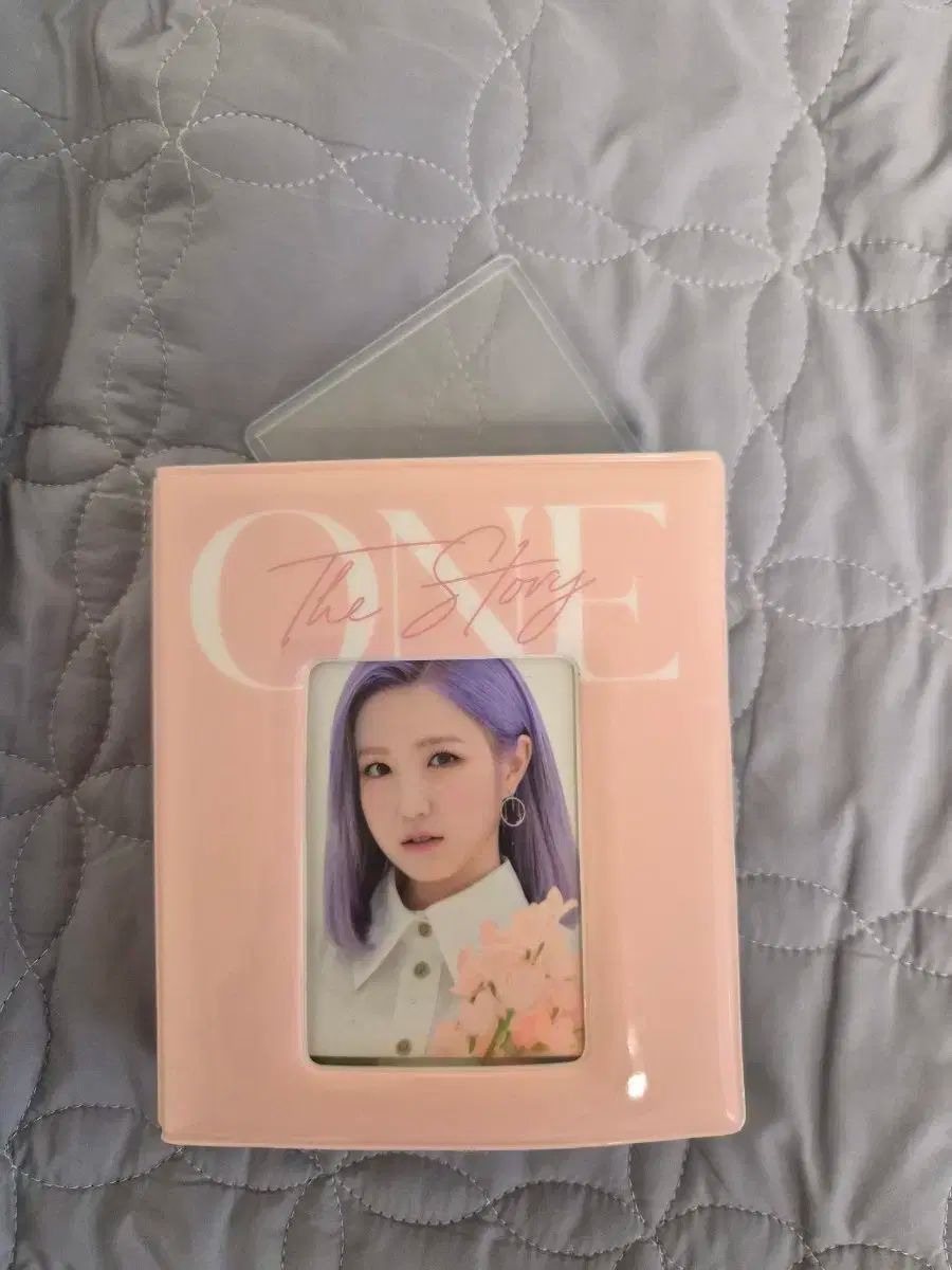 IZ*ONE(アイズワン) 本田 仁美(Honda Hitomi) 前者 トレカ