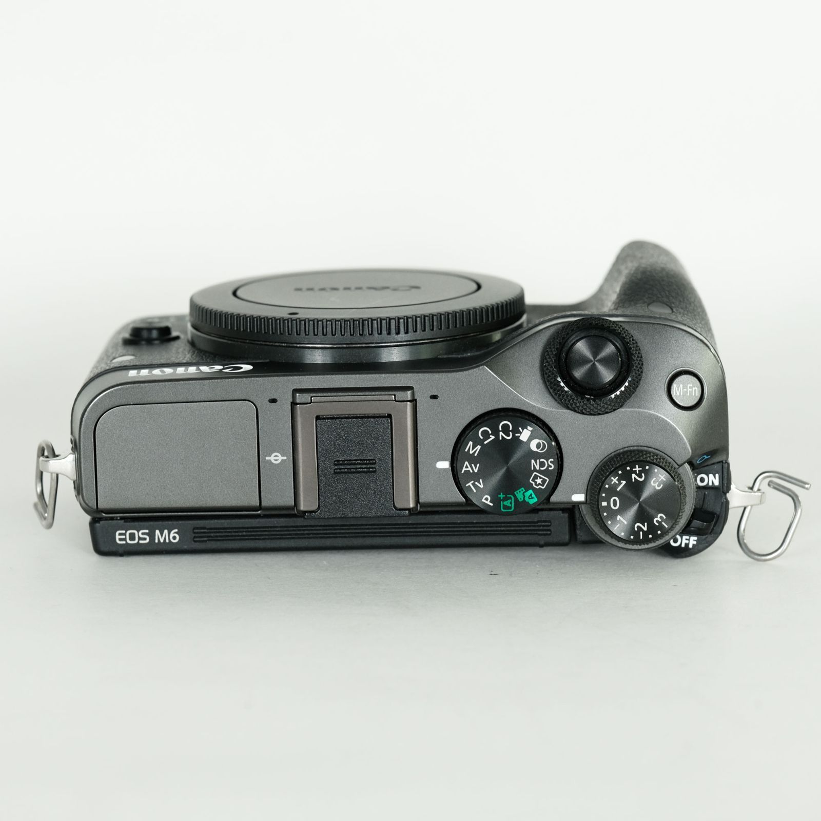 Canon ミラーレス一眼カメラ EOS M6 ボディー(ブラック) EOSM6BK-BODY