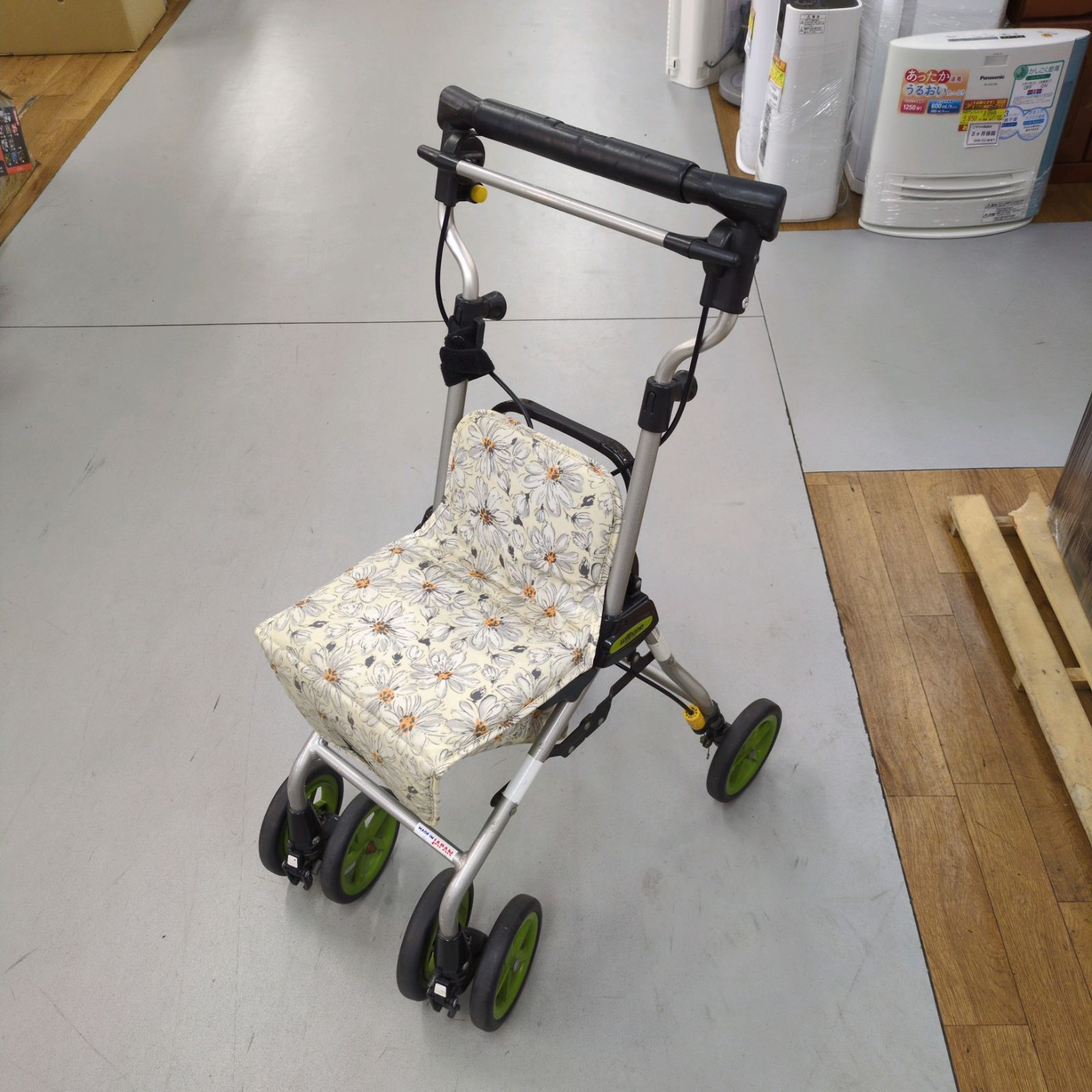 期間限定の特別値下げ！ J283 ☆使用感有り☆withone☆シルバーカー 