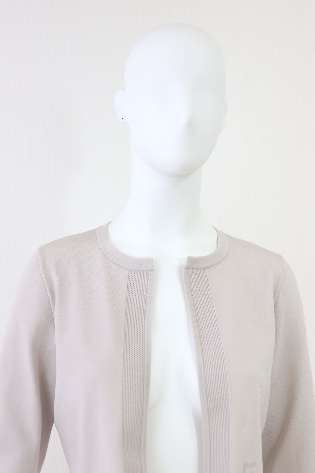 FOXEY フォクシー LILAS クロップド丈 ニットカーディガン FOXEY 良品 フォクシー 2022年モデル LILAS クロップド丈 ニット