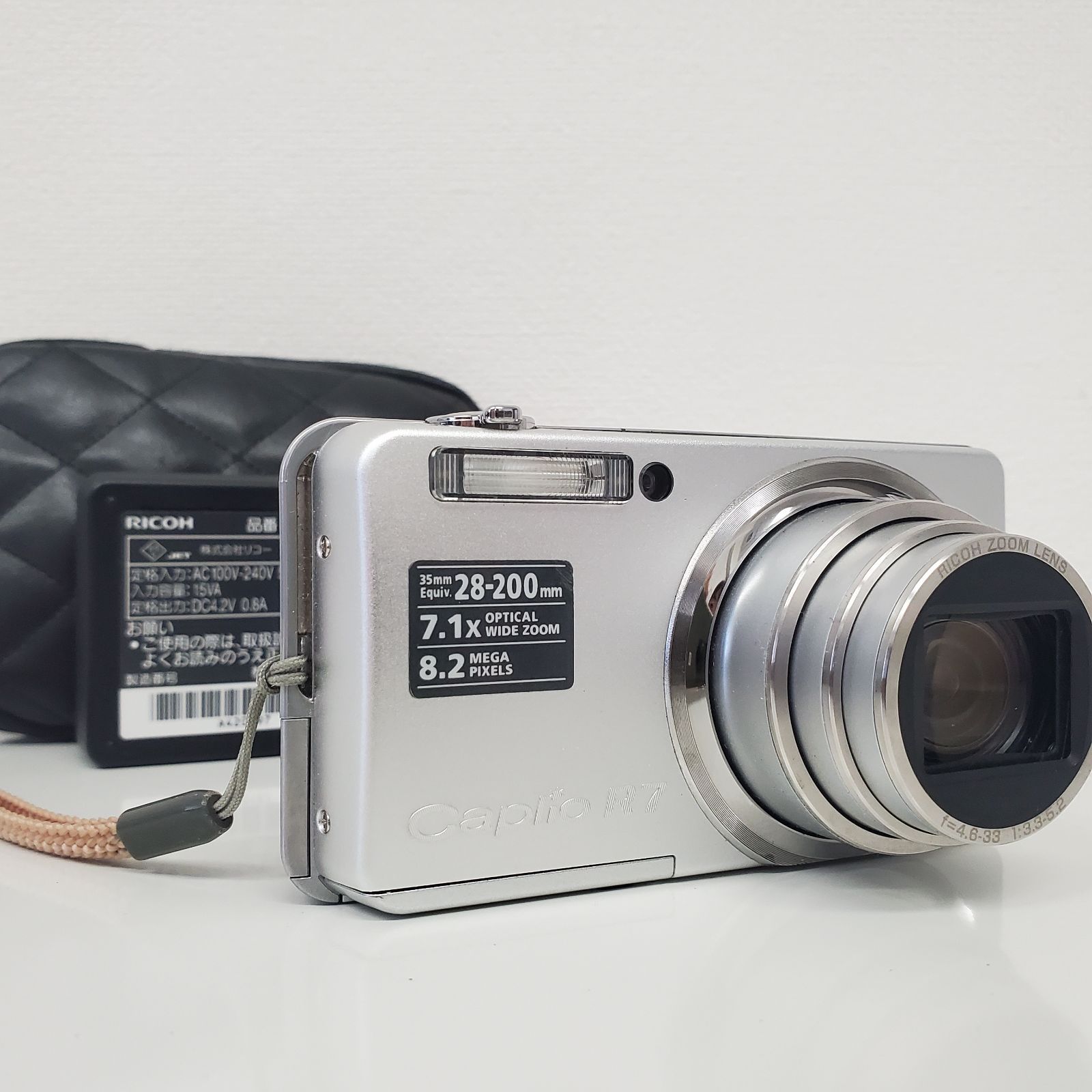 ✨充電器付Ricoh Caplio R7 コンパクトデジタルカメラ 動作確認