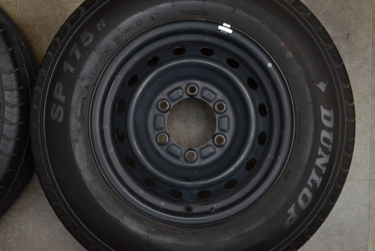 ハイエース ハイエース200系 DUNLOP 15インチタイヤ・純正ホイール4本