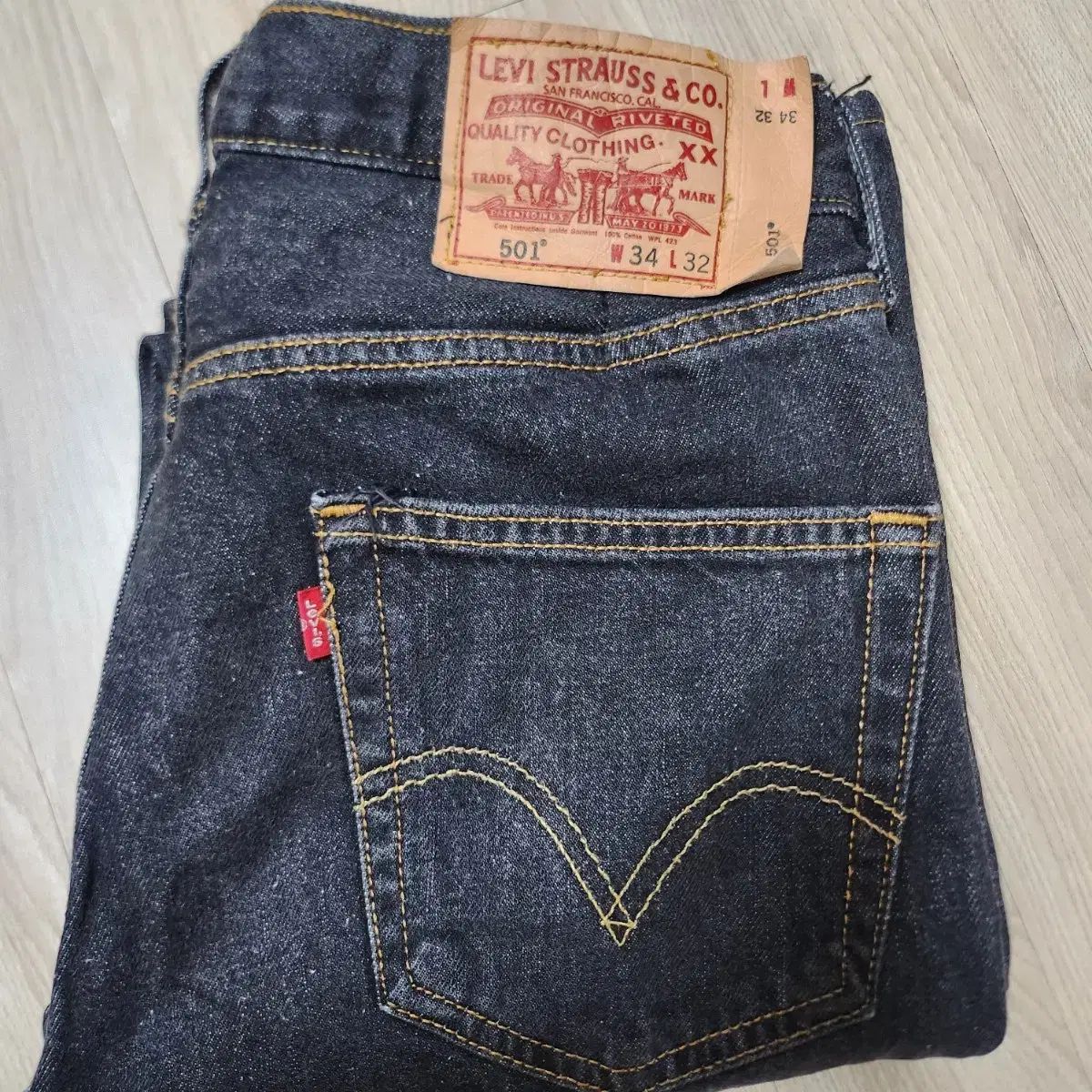 【雷市場（ポンジャン）商品韓国直送】 LEVI'S(リーバイス) 501 オリジナル ブラックジーン （ 31