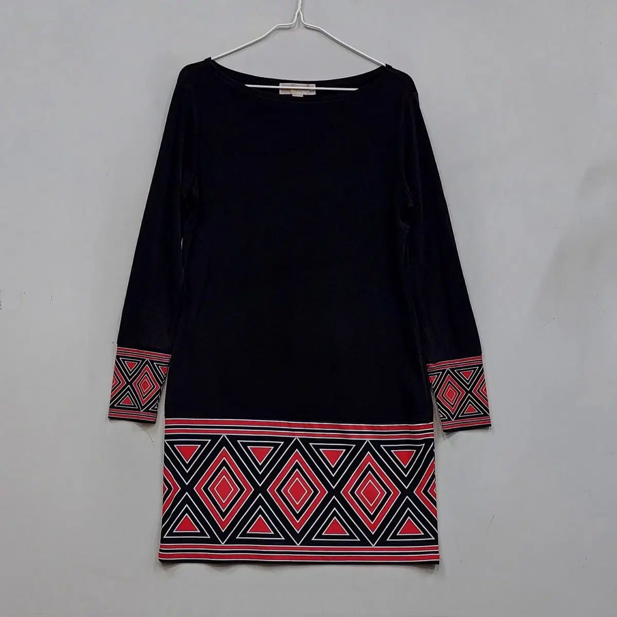 マーブルシュッド 総柄ニットワンピース 膝丈 長袖 花柄 グレー ピンク