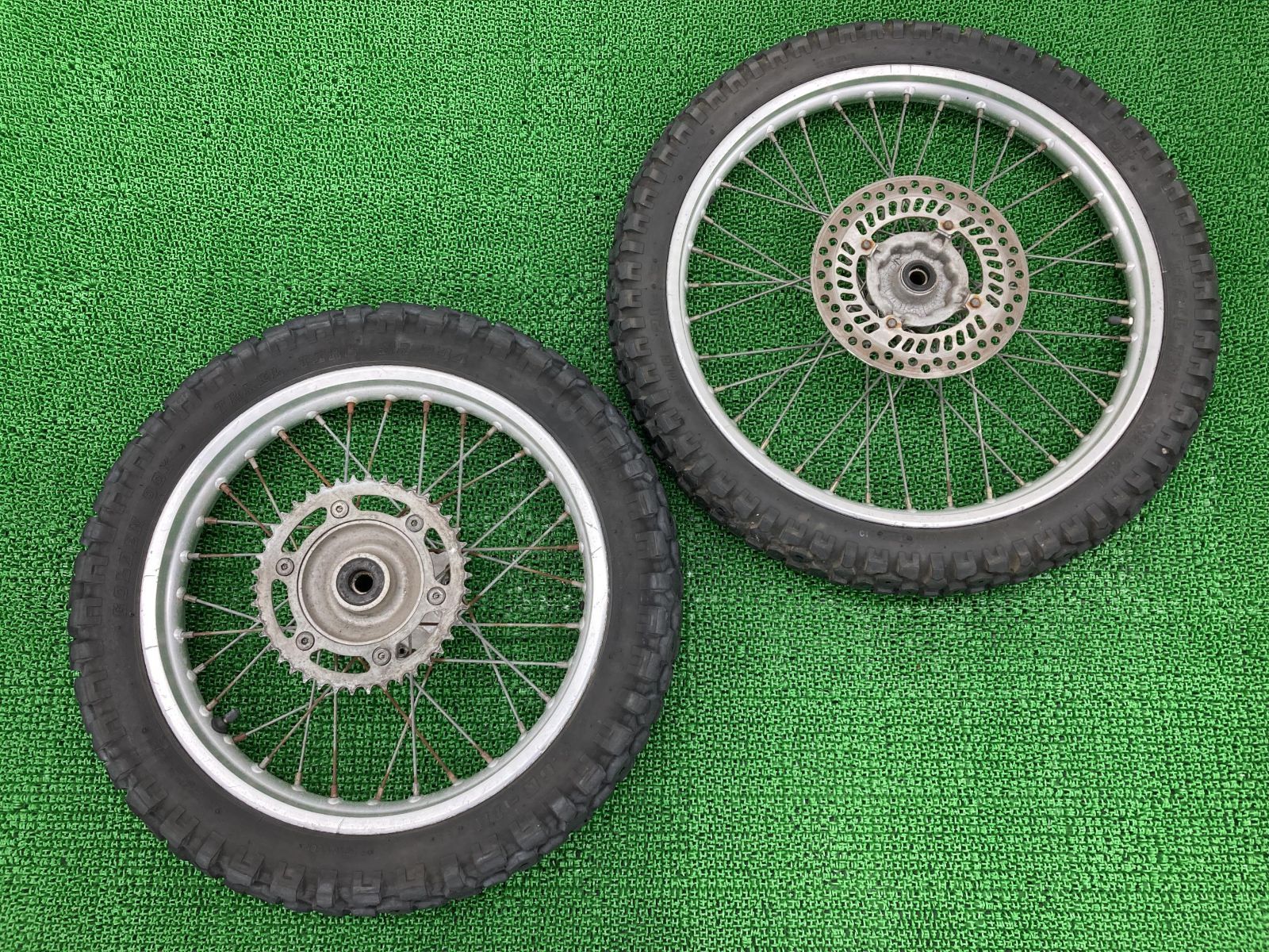 1.60×21 車・バイク・自転車 CRM250 MD24 前後ホイールセット