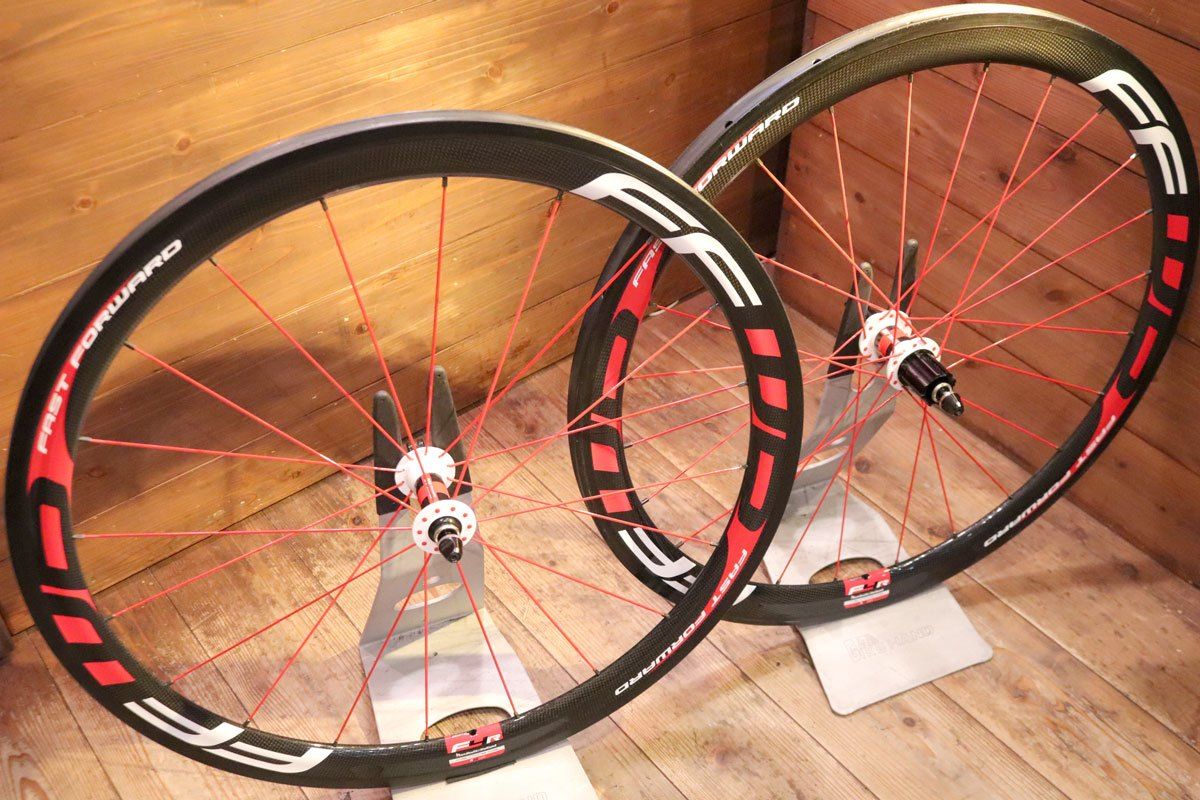 18インチ 深リム ガルフシュティッヒ