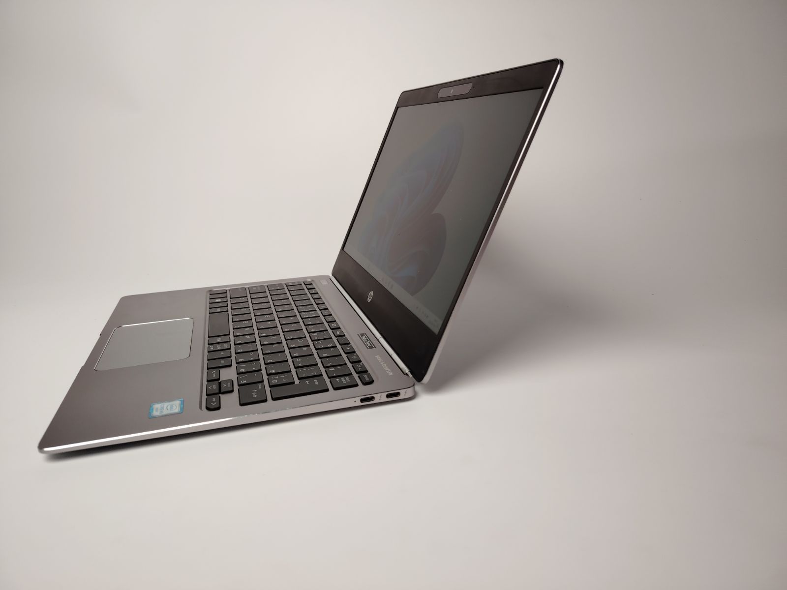 ★WIN11富士通モニター一体型パソコン FMVFH77/B1・SSD500GB ☆WIN11富士通モニター一体型パソコン FMVFH77/B1・SSD500GB