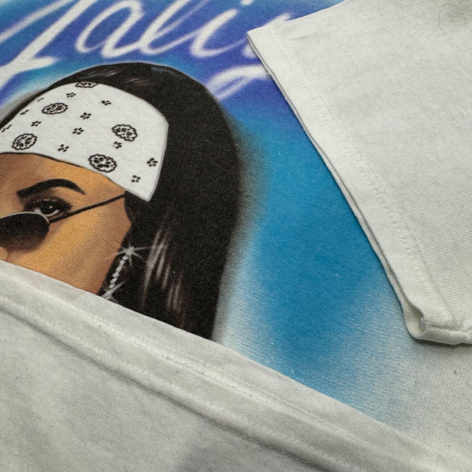 ✮M　Tシャツ　アリーヤ　歌手　音楽　R&B　ヒップホップ　アート　プリント✮ AALIYAH Print T-shirt Tee アリーヤ Tシャツ R&B ソウル HIPHOP