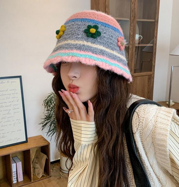 手編みウール帽子 マルチカラー 手編みウール帽子 マルチカラー 手編みもっちりニット帽 極太