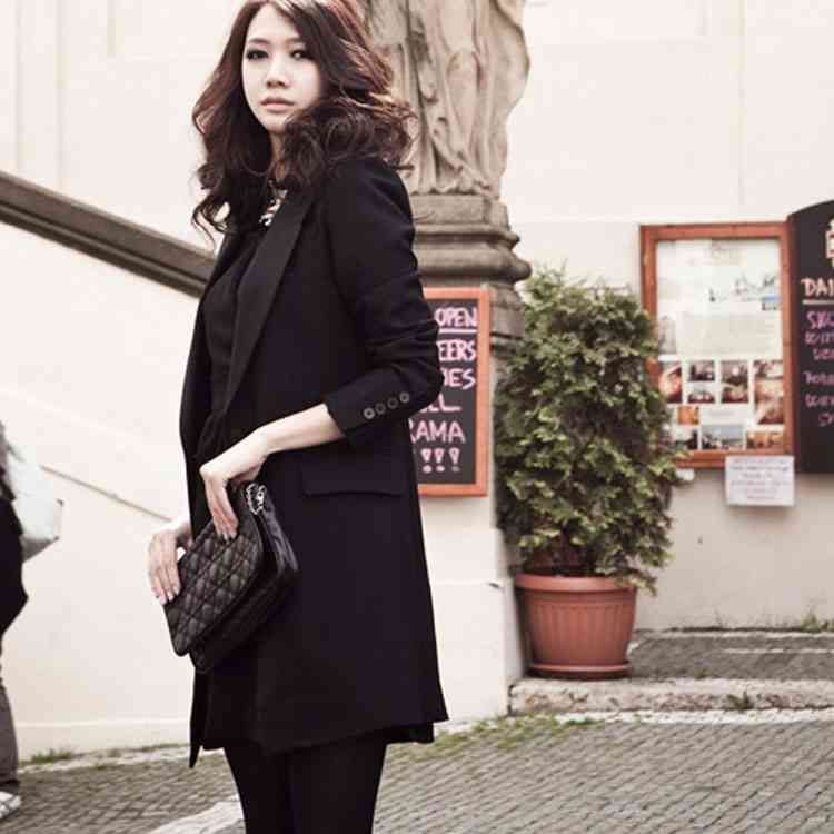 美品】レディース ロングジャケット ブラック 薄手 うまれ 