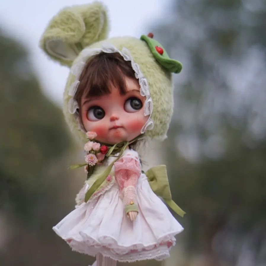 ブライス お洋服 アウトフィット 海外作家製 青リンゴちゃん - メルカリ 