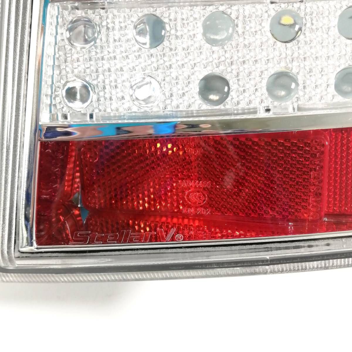 中古】PRIUS FULL LED Platte stellerV 花魁JAPAN ステラファイブ プリウス30用 テールランプ 右のみ  (#D4YSF) - メルカリ