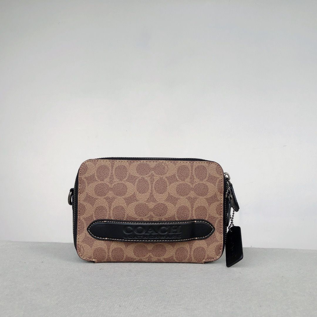 コーチ] charter カメラバッグ ダブルファスナー 斜め掛けショルダー
