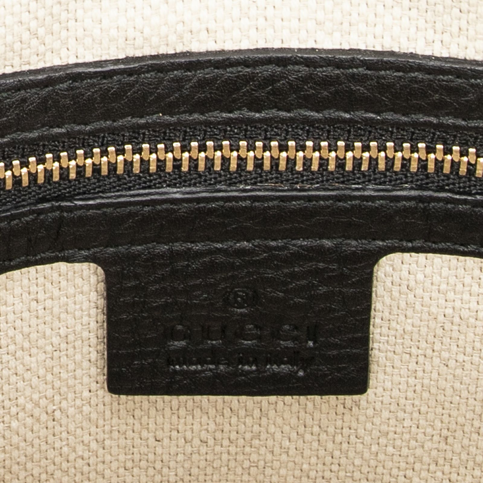 グッチソーホータッセルトート黒グレインカーフスキンレザーA