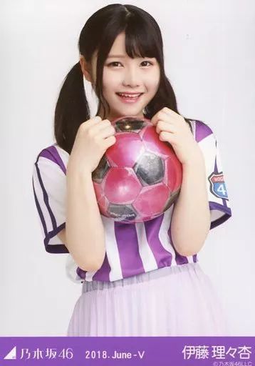 中古】生写真(坂道シリーズ) 伊藤理々杏/上半身・サッカーユニフォーム