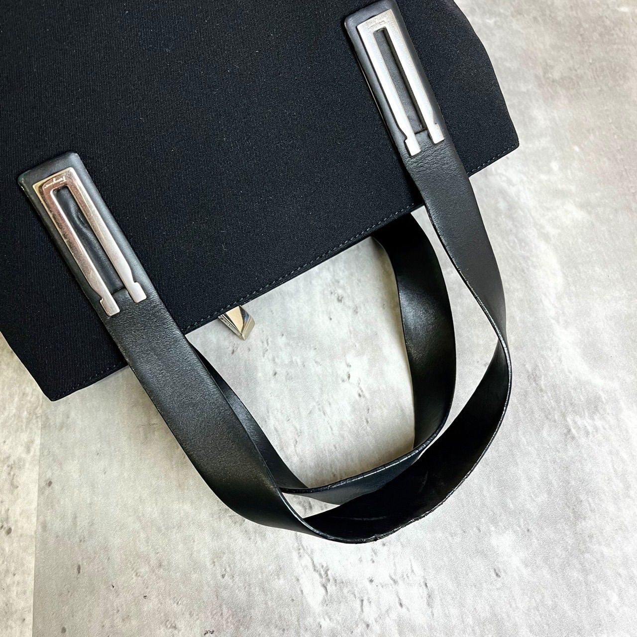 ✨良品✨ Salvatore Ferragamo サルヴァトーレフェラガモ ハンドバッグ 