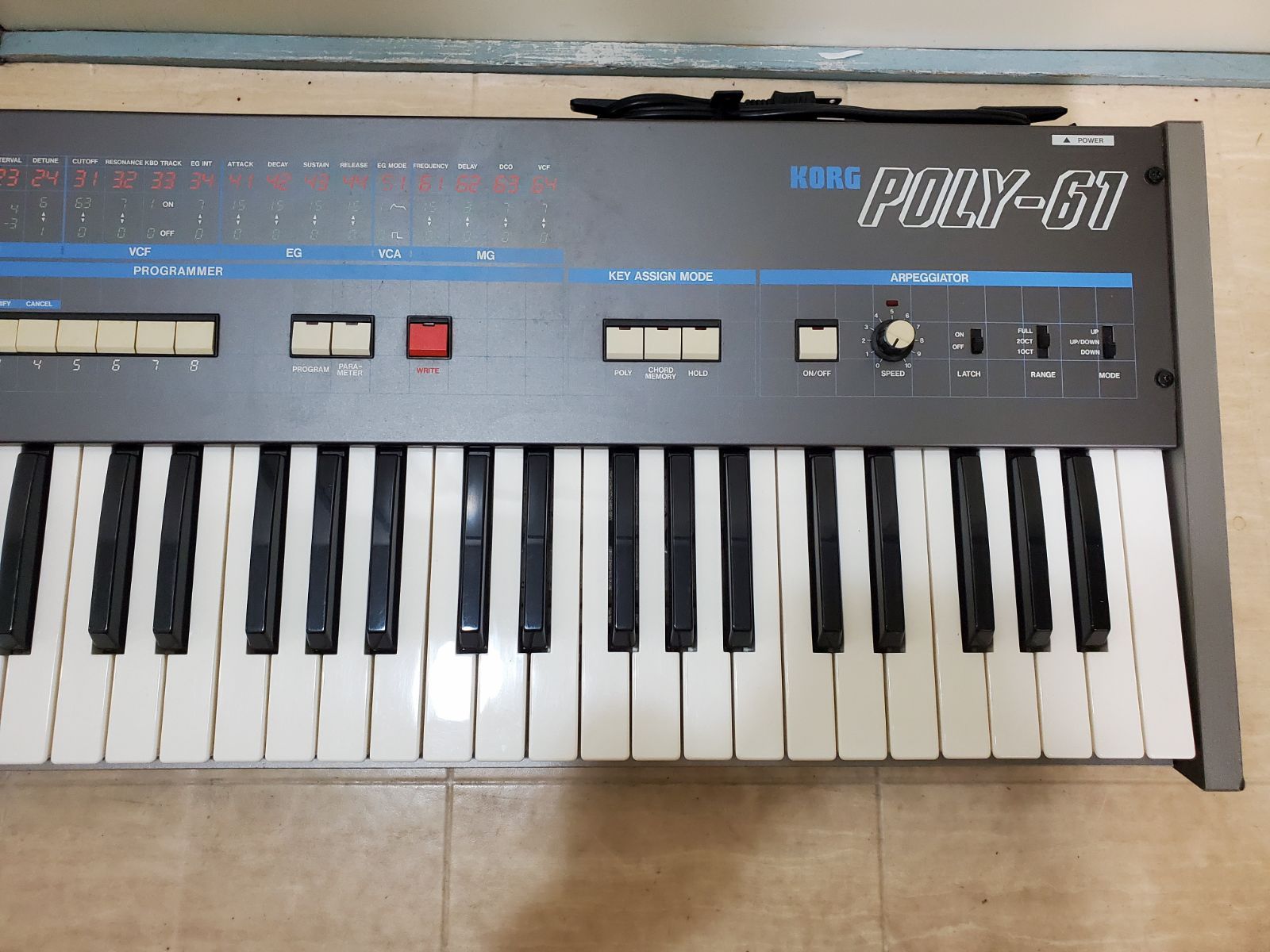 ジャンク KORG POLY 61 シンセサイザー 楽器 鍵盤 - メルカリ