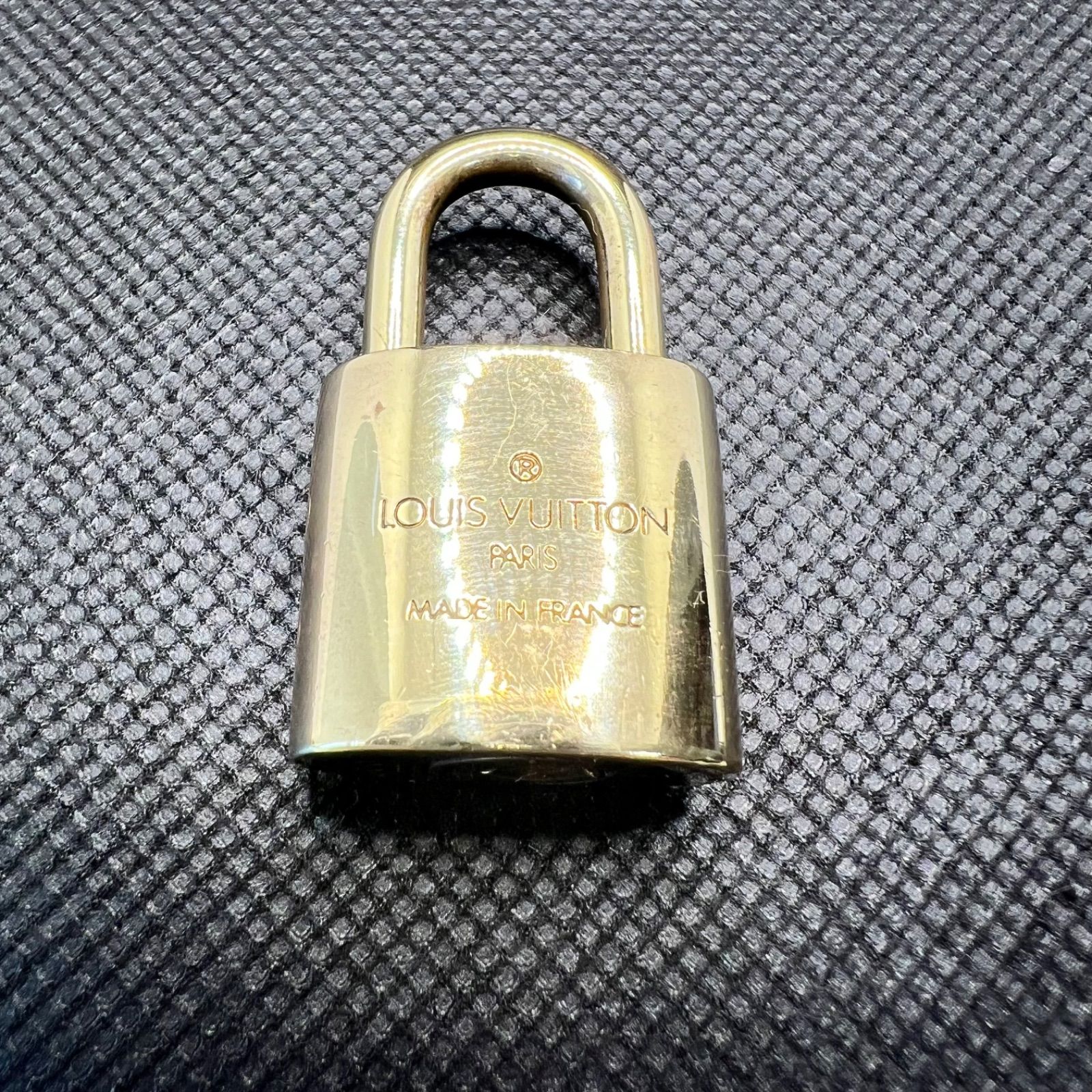 LOUIS VUITTON 南京錠　308 Louis Vuitton ルイ・ヴィトン 南京錠 パドロック カデナ 鍵