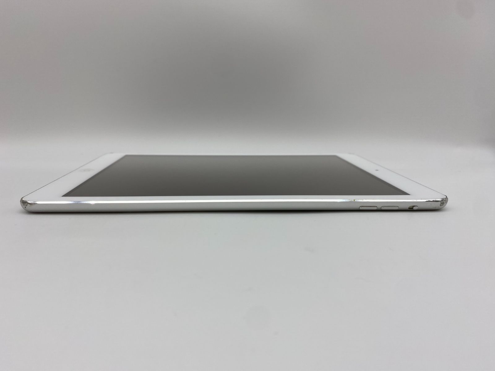 iPad Air 1/9.7インチ 32GB シルバー/Wi-Fiモデル pair1-004 スマホ