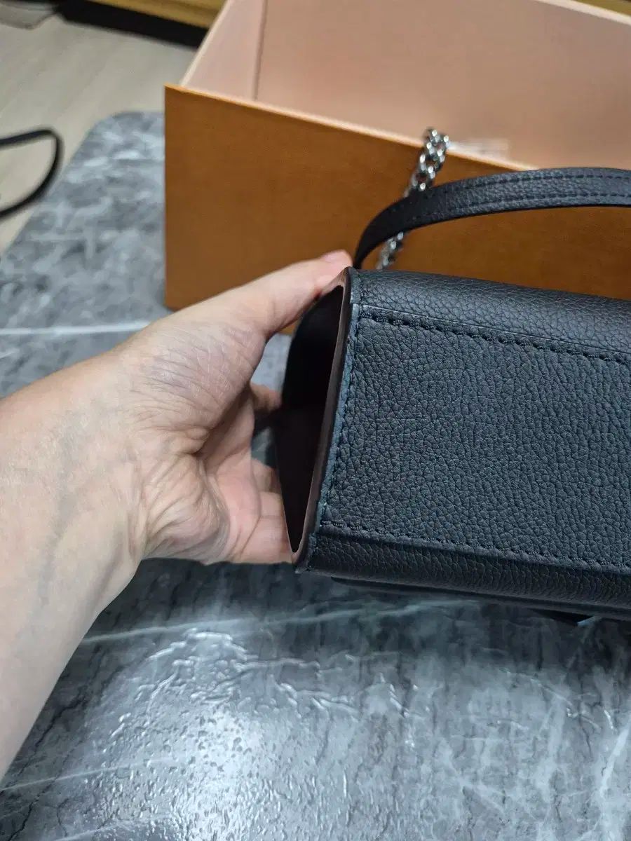 Vuitton ルイヴィトン