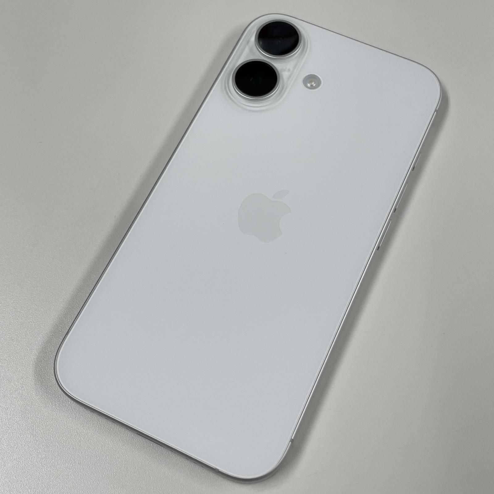 【中古】iPhone16e 256g 白 iPhone 16e 256GB SIMフリー Bランク 中古 本体 スマホ