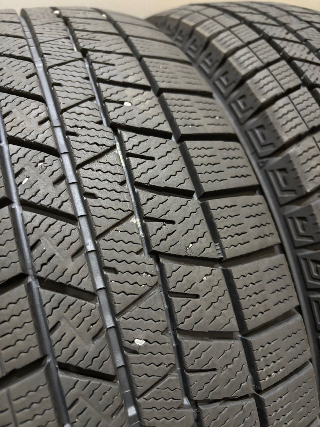 22年製 スタッドレス