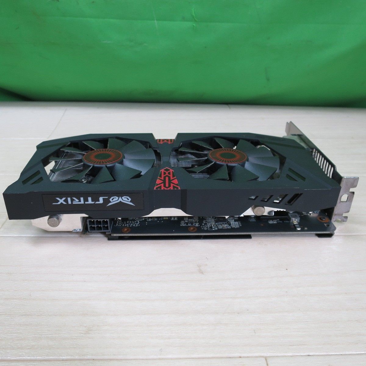 キレイ ASUS グラフィックボード ビデオカード STRIX-GTX1060-DC2O6G PC 周辺 機器 現状品