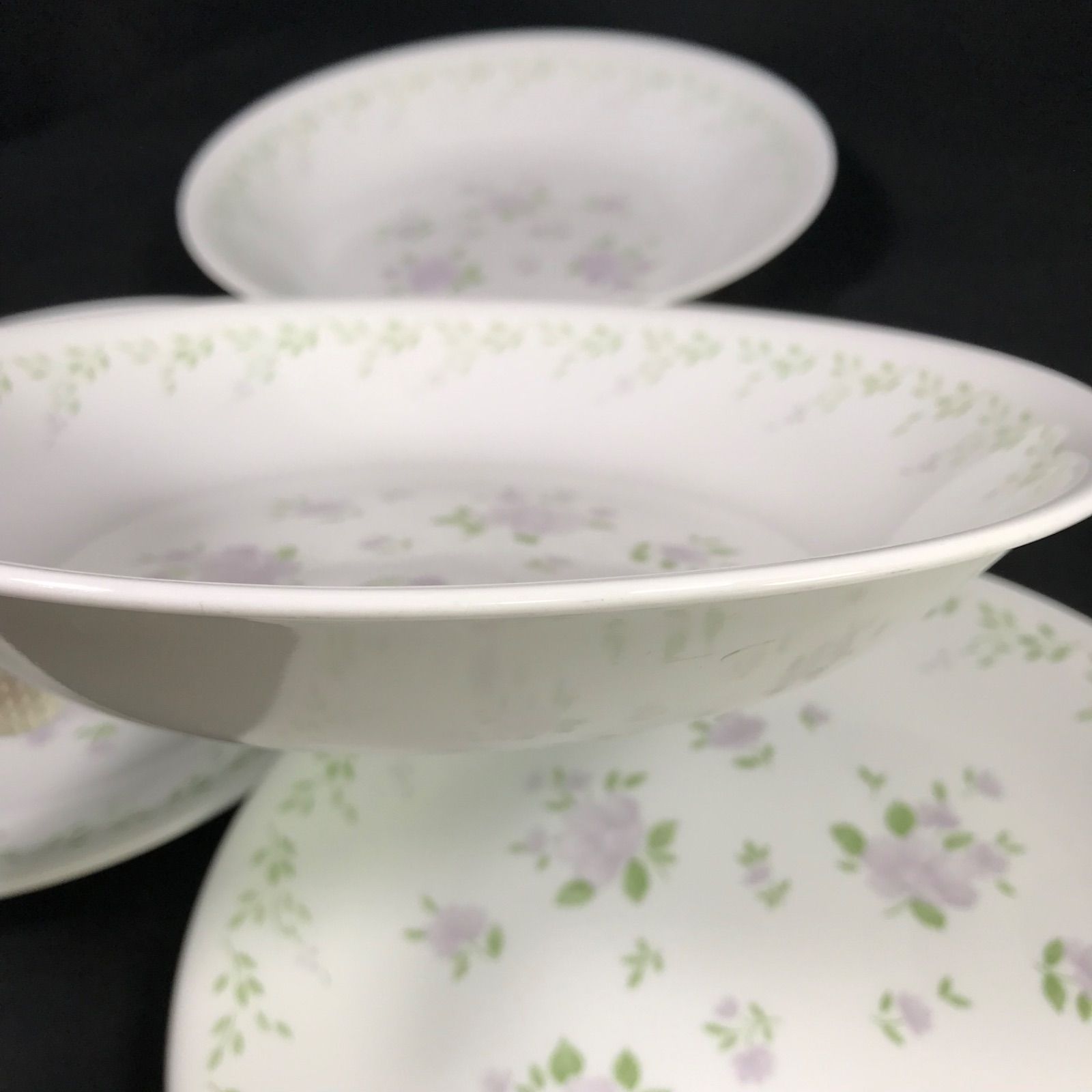 コレール　新品４枚 CORELLE コレール プレート 皿 4枚セット 花柄 食器 - メルカリ