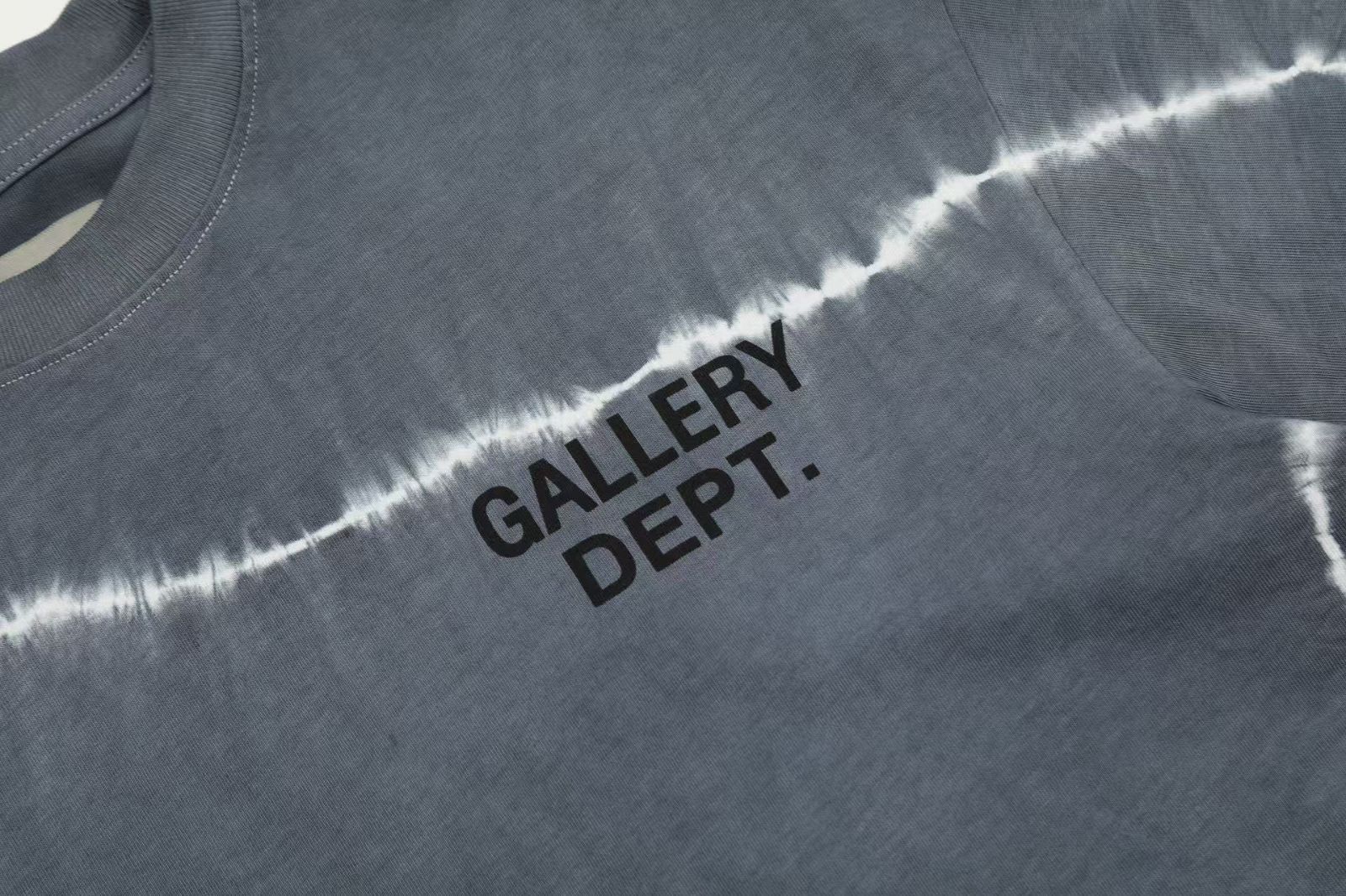ロゴ ナソルTシャツ