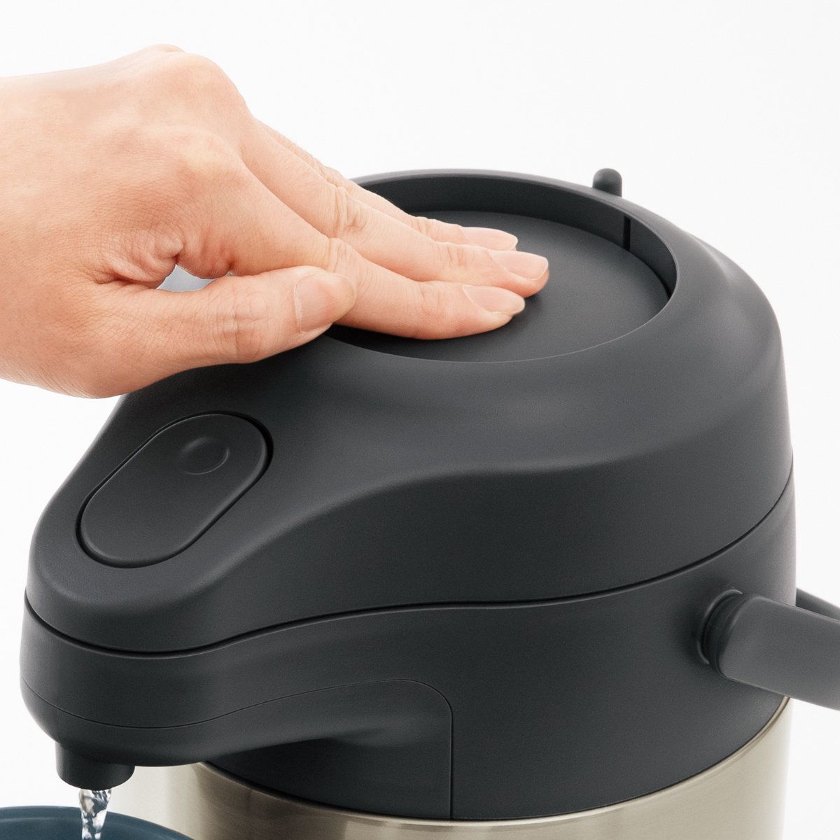 卓上ポット 保冷保温ポット ステンレス 魔法瓶 2リットル 断熱卓上魔法びん 家庭用やかん 真空断熱 家庭用 オフィス ヨーロピアン ポット 2.2L  真空断熱 保温 保冷 魔法瓶 ステンレス （ 卓上ポット ステンレスポット 保温ポット 保冷ポット 卓上 持ち手付き ティータイム ... ポット 保温 卓上ポット 保冷ポット 保温ポット 304ステンレスポット 魔法瓶 2L 断熱ポット 卓上魔法びん おしゃれサーモポッ