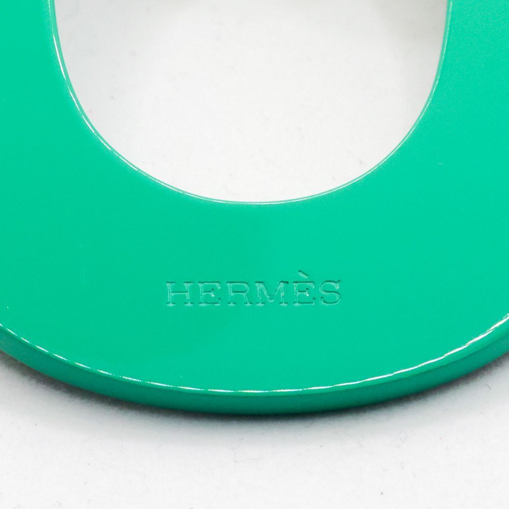 エルメス イスム　バッファローホーン　グリーン ペンダント エルメス イスム ペンダント バッファローホーン カーキ