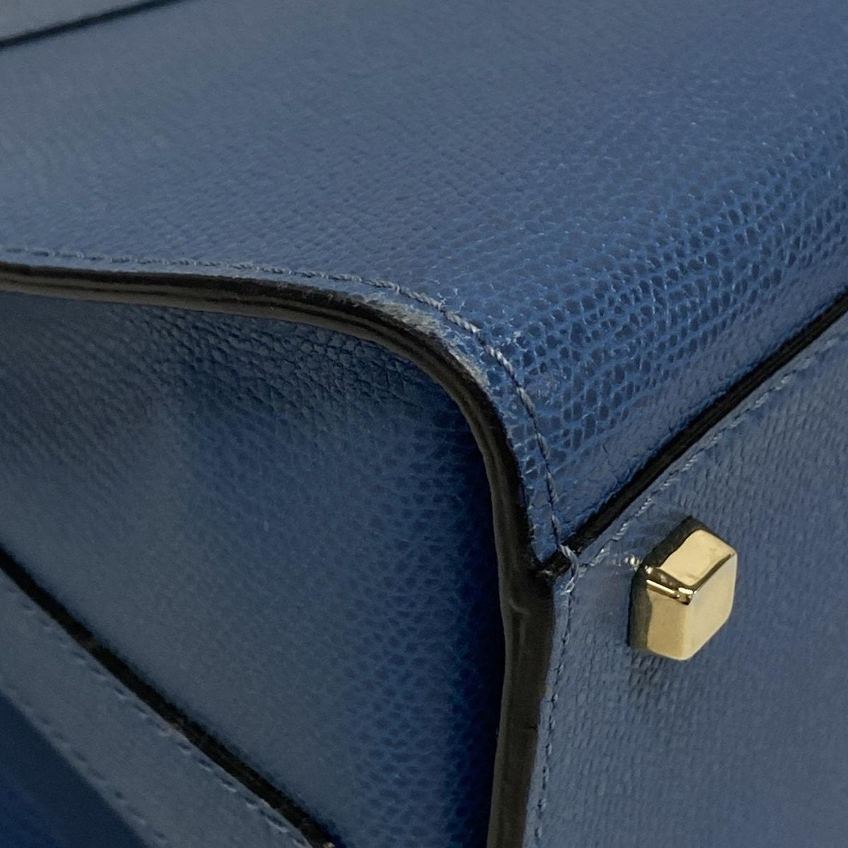 ミディアム イジィデ