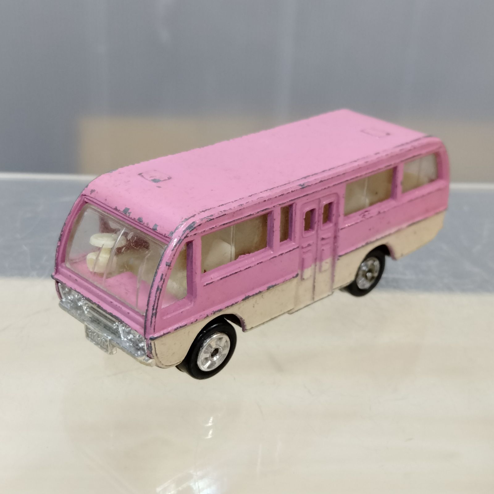 MADE IN JAPAN トミカ マツダ ライトバス 1/88スケール 3008 ジャンクトミカ 1974年 マツダ ライトバス 1/88 日本製の