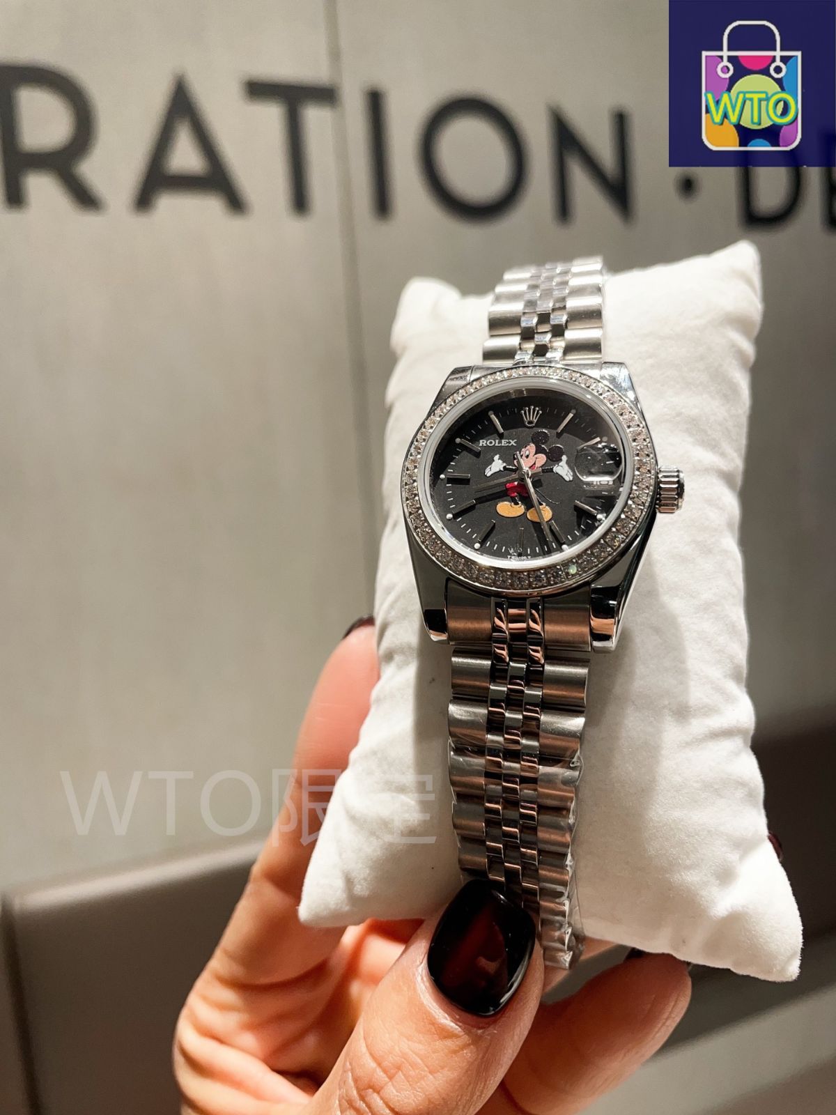 ミッキーマウス　クウォーツ 腕時計　(通称　ロレックスミッキー) ディズニー】ミッキー生誕80周年記念腕時計 ロレックスタイプ