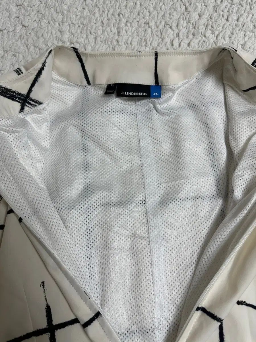 スポーティな J.LINDEBERG J.リンドバーグ ゴルフウェア CHECK チェック パータン パターン ノースリーブ オールインワン XS しかも送料無料でお得！