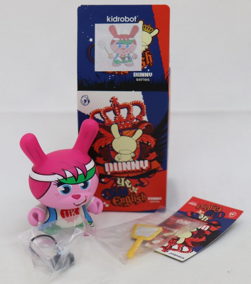 新品kidrobot キッドロボット / 2009 Ye Olde English Dunny / Clutter