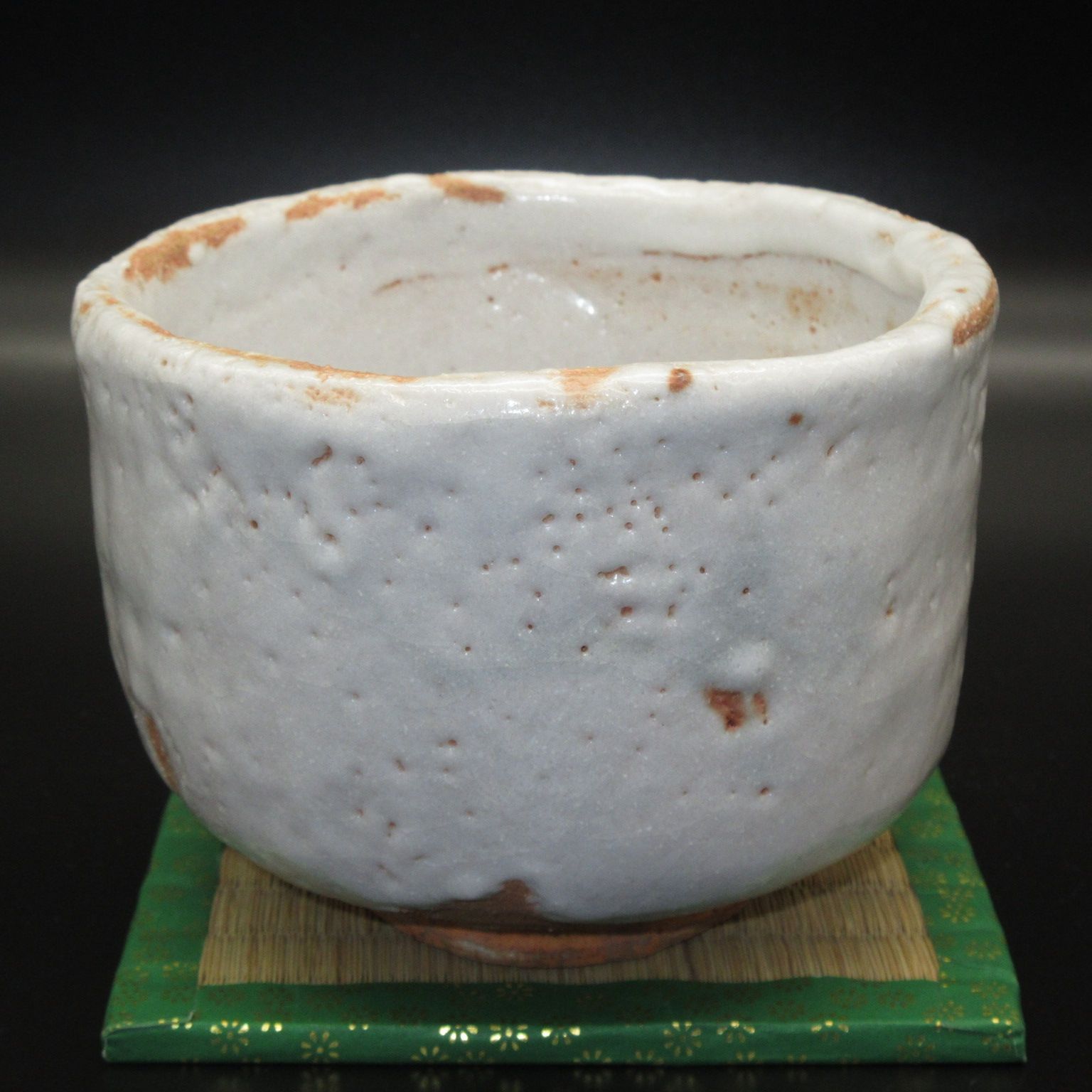 ♦ 志野焼 茶道具 筒茶碗 美濃焼 抹茶碗 工芸コレクション骨董品アンティーク ☆ 美濃焼 志野 抹茶茶碗 抹茶碗 茶器 茶道具 桐箱入 00243