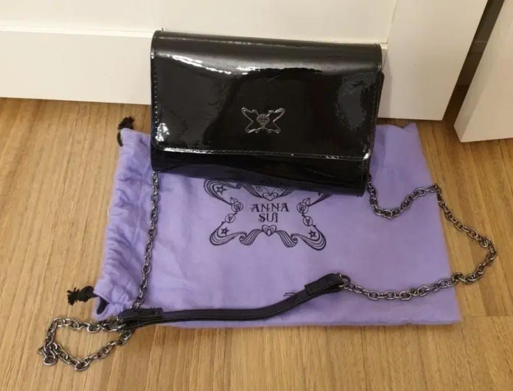 ANNASUI アナスイ エナメル クロスバッグ