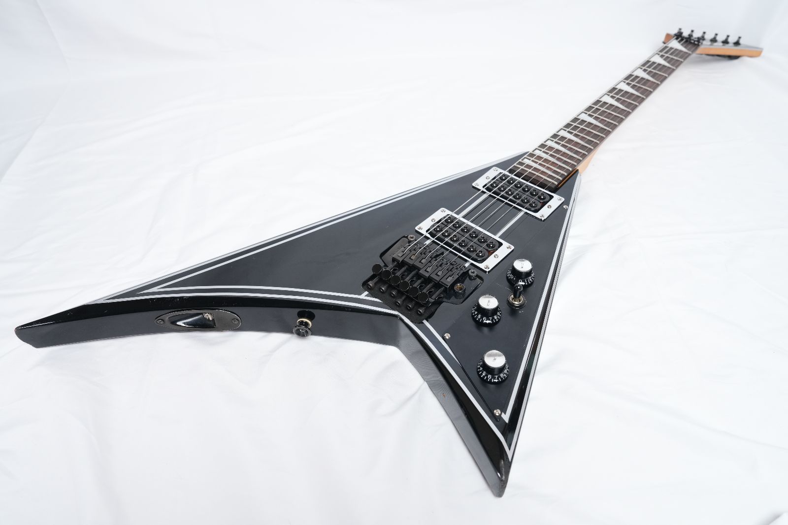 ☆Jackson Stars☆RRV-705 BLK RANDY V 2006年製 ボルトオン