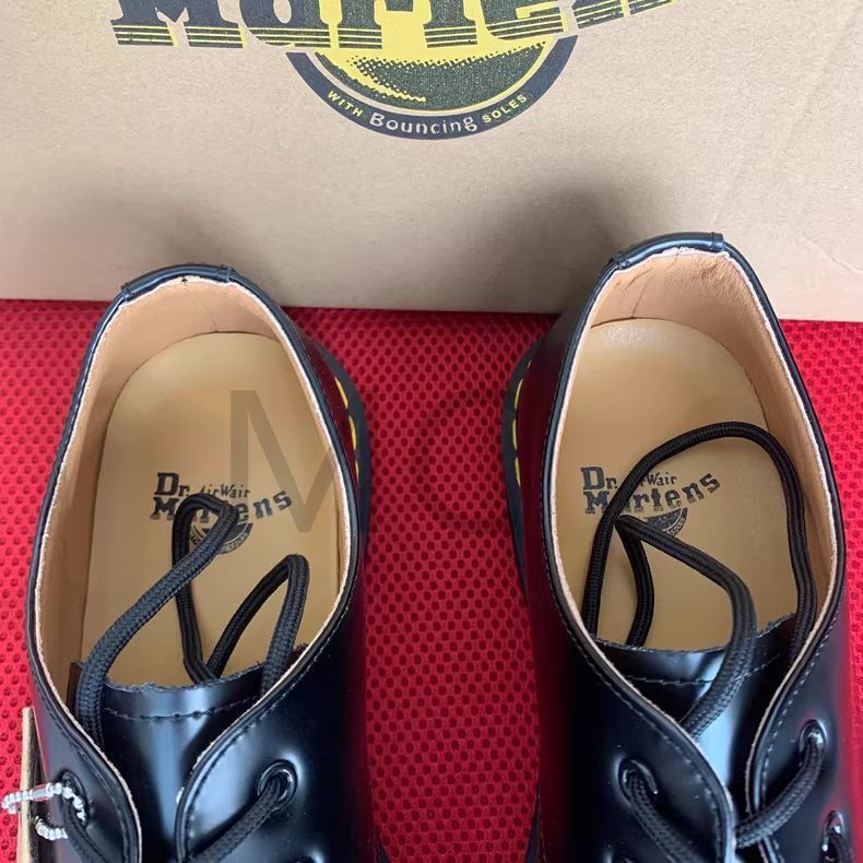 未使用 Dr.Martensドクターマーチン 1461 クラシック ロートップ