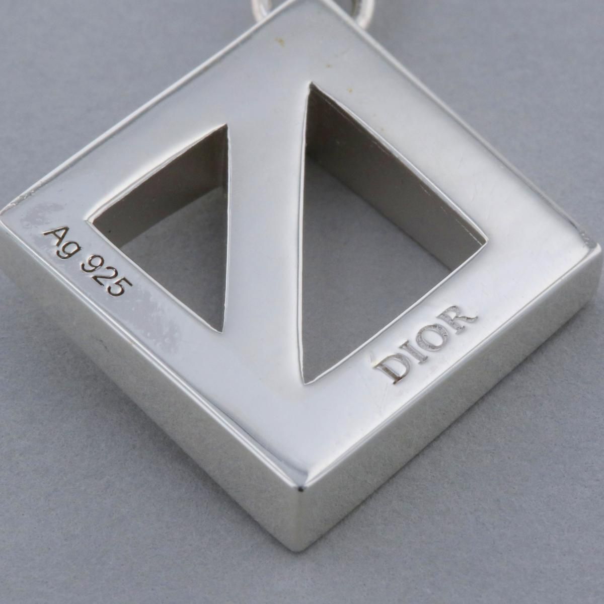 中古】 Christian Dior （クリスチャンディオール） ﾛｺﾞﾈｯｸﾚｽ ブランド 