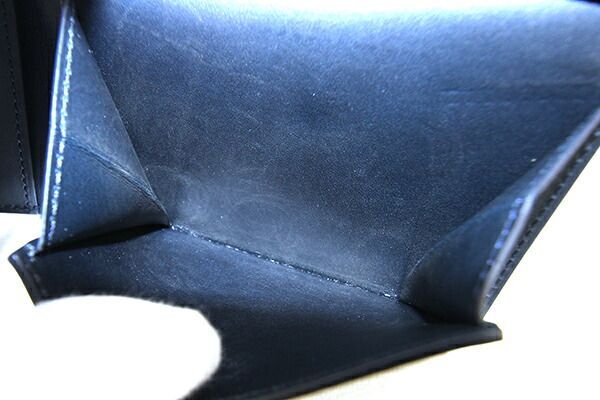 ダンヒル 二つ折り財布 18F2320 ダークネイビー レザー 中古 コンパクトウォレット 財布 黒 ロゴ メンズ 男性 ダンヒル 二つ折り 財布 ネイビー 18F2320DK059R 美品 レザー 中古