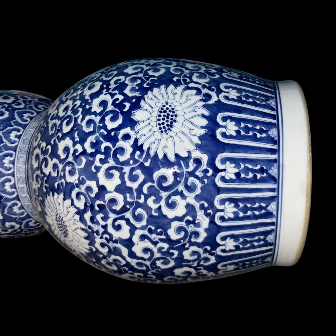 大清雍正年製 瓢箪型花瓶 壺 木製台座付き 粉彩 中国古美術品 中国古美術 色絵粉彩細密 花瓶 瓢箪形花器 壺 ひょうたん骨董