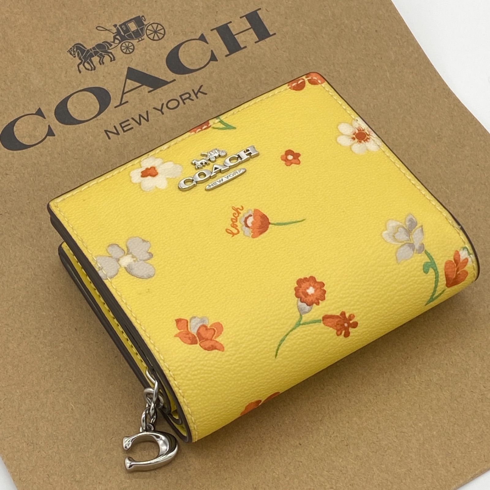 新品☆COACH(コーチ)イエロー 花柄  レザー 折り財布